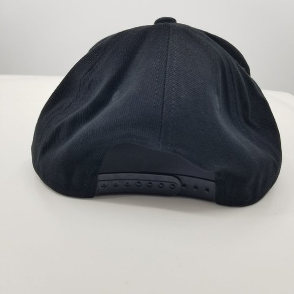 FastX Fast and The Furious Men's Black and White Snapback Hat - Picture 7 of 11